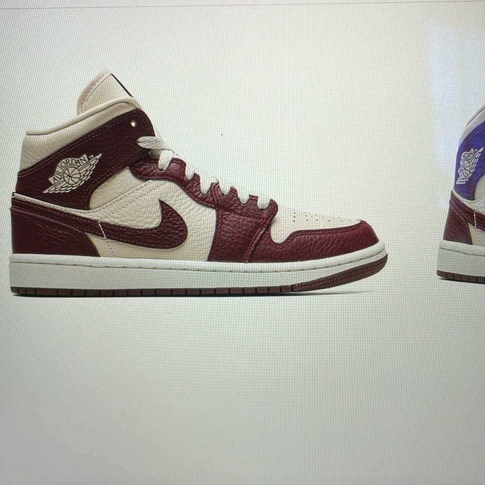 Jordon. Air Jordon 1” Cherrywood Red“ sneakers